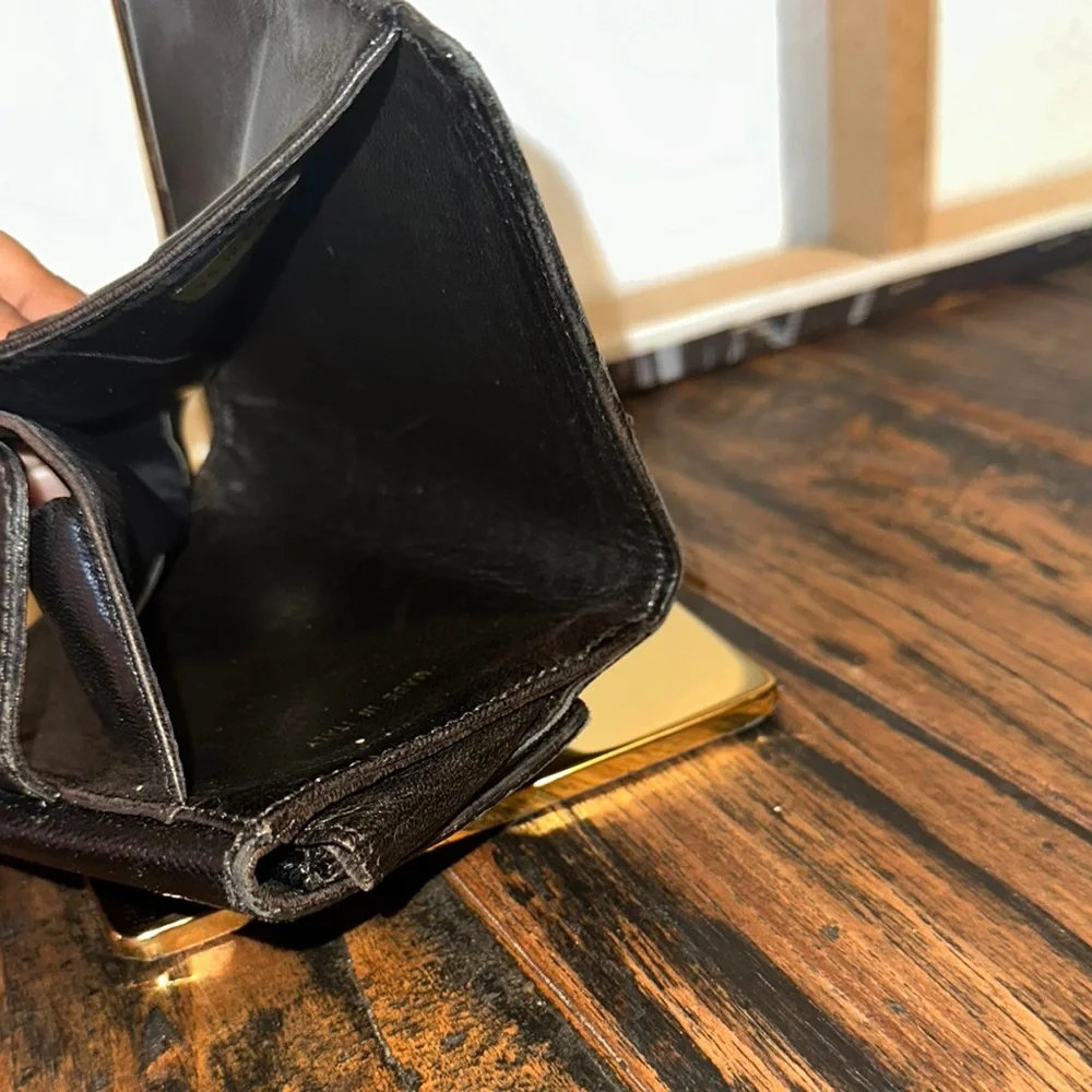 Chanel Black Leather Women's Bag - Picture 9 of 10